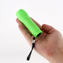 手电筒 LED电筒 9LED塑料喷橡胶漆强光工厂丝印LOGO手电 电子礼品