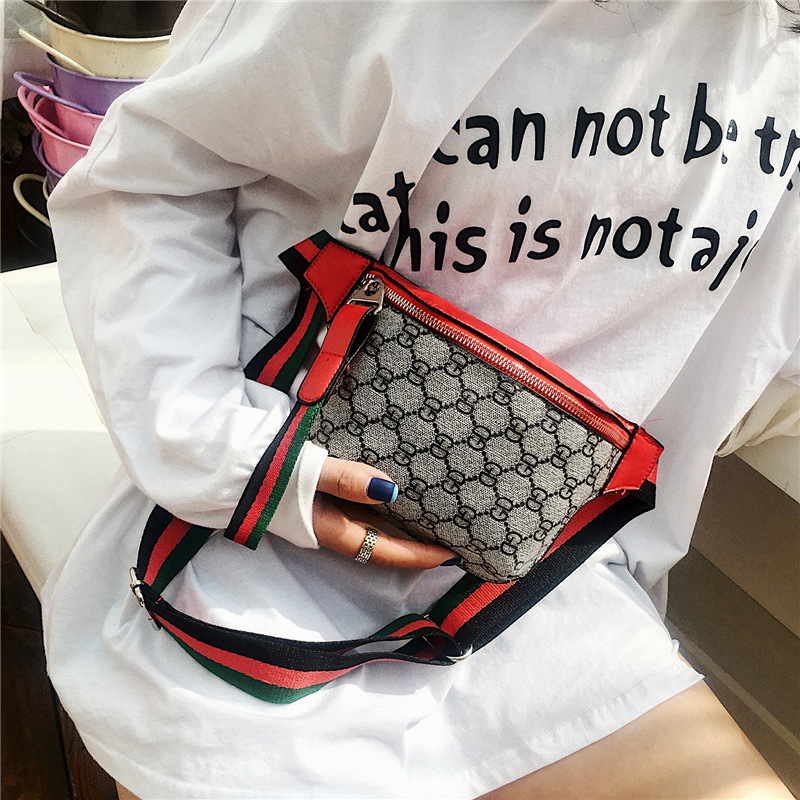 女包2019新款韩版时尚女士胸包斜挎腰包韩版风范单肩包包