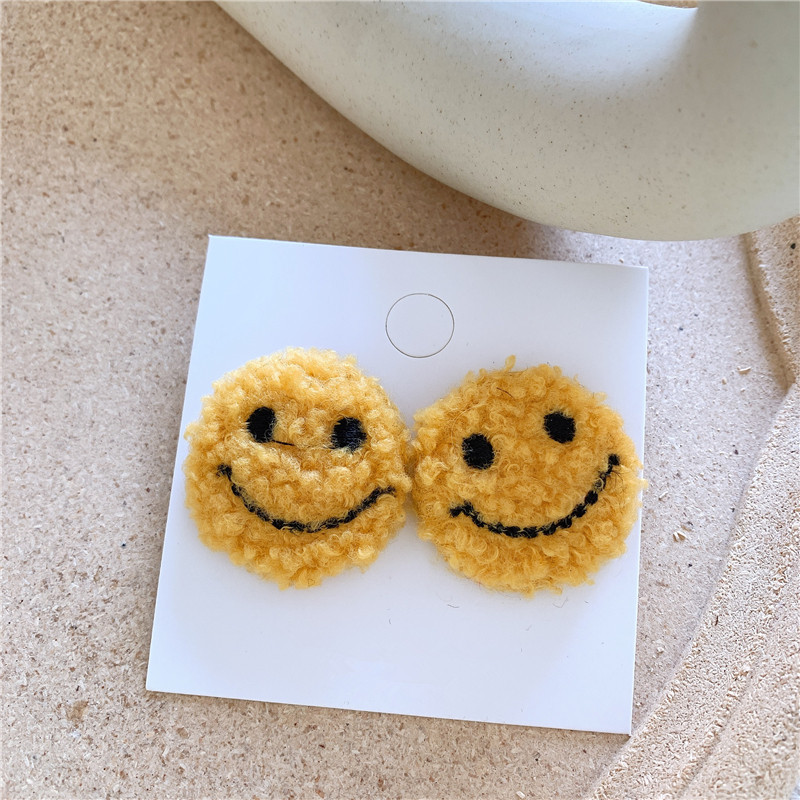 Wool Suede Face Temperament Earrings display picture 7