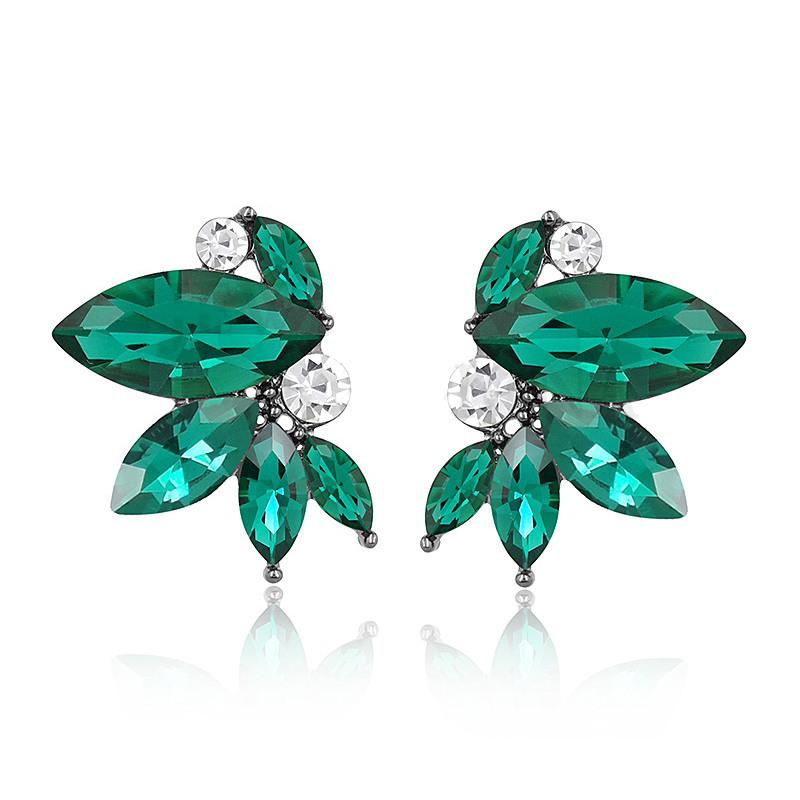7g Weight Rhinestones Inlay Material Drop Earrings Classification 1 Pair Quantity Daily Occasion Alloy Material Geometric Pattern Women'S Gender Plating Design Retro Style 1 Pair Retro Geometric Alloy Plating Rhinestones Women's Drop Earrings 37