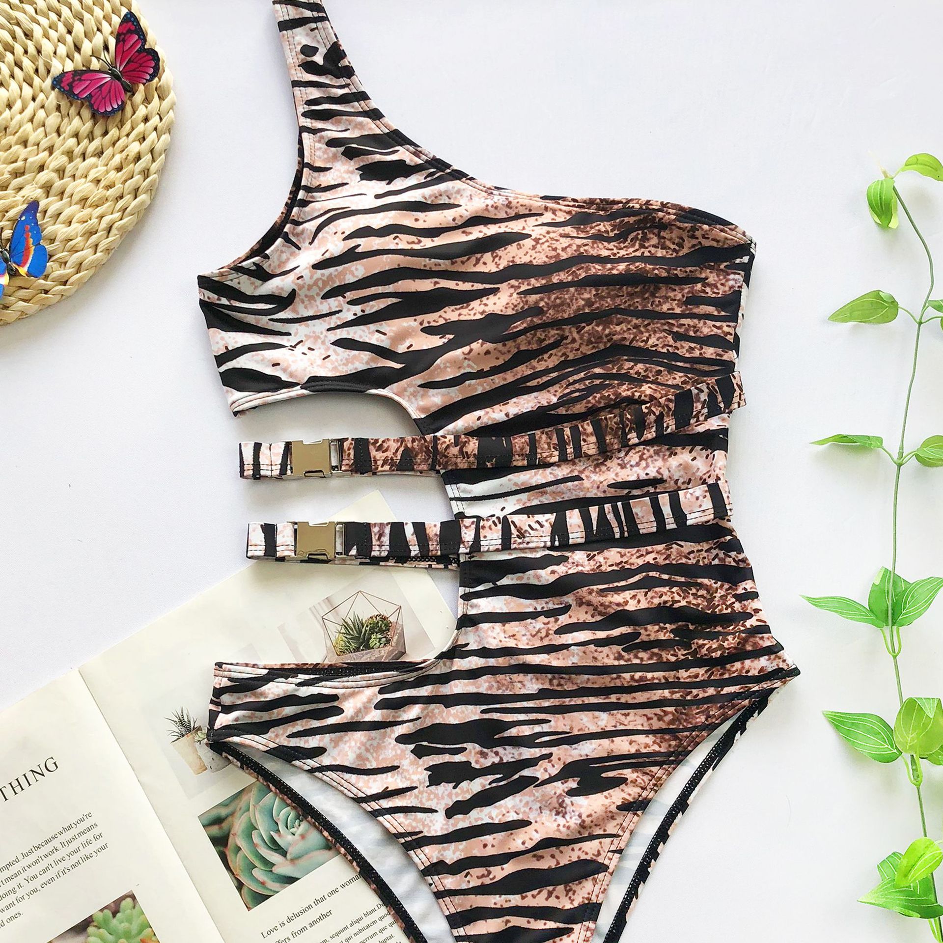 Tiger Pattern Solid Color Metal Buckle One-Piece Swimsuit NSCMB96553