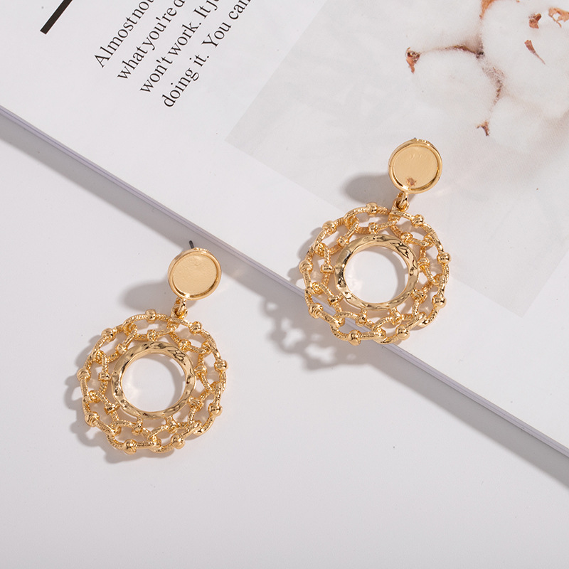 Nouvelles Boucles D&#39;oreilles De Mode Creuses Circulaires display picture 2