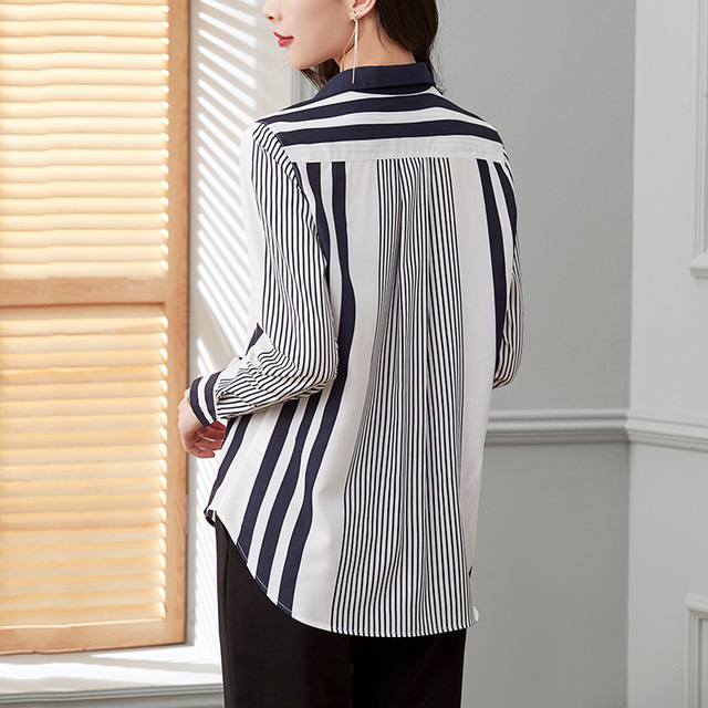 Stripe long sleeve fashion casual V-neck Korean commuter chiffon shirt woman