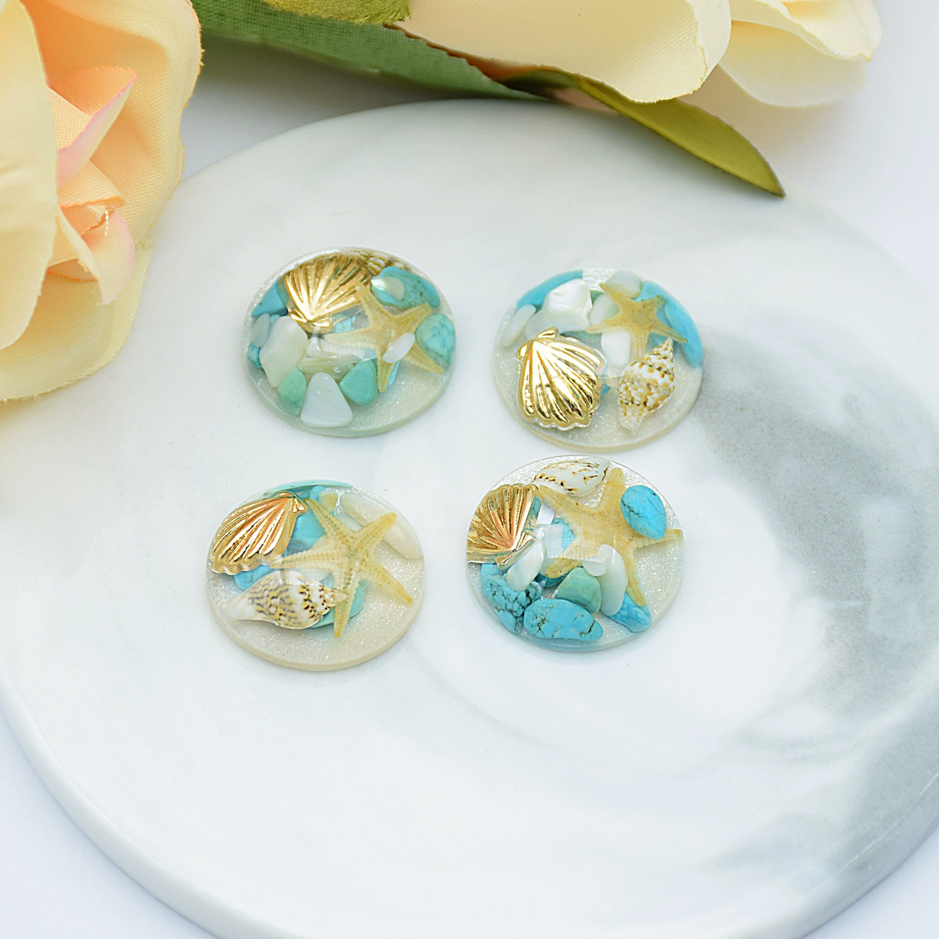 Round Glossy Marine Cabochon, Shell & Starfish Accent, Mixed Colors, 20 mm