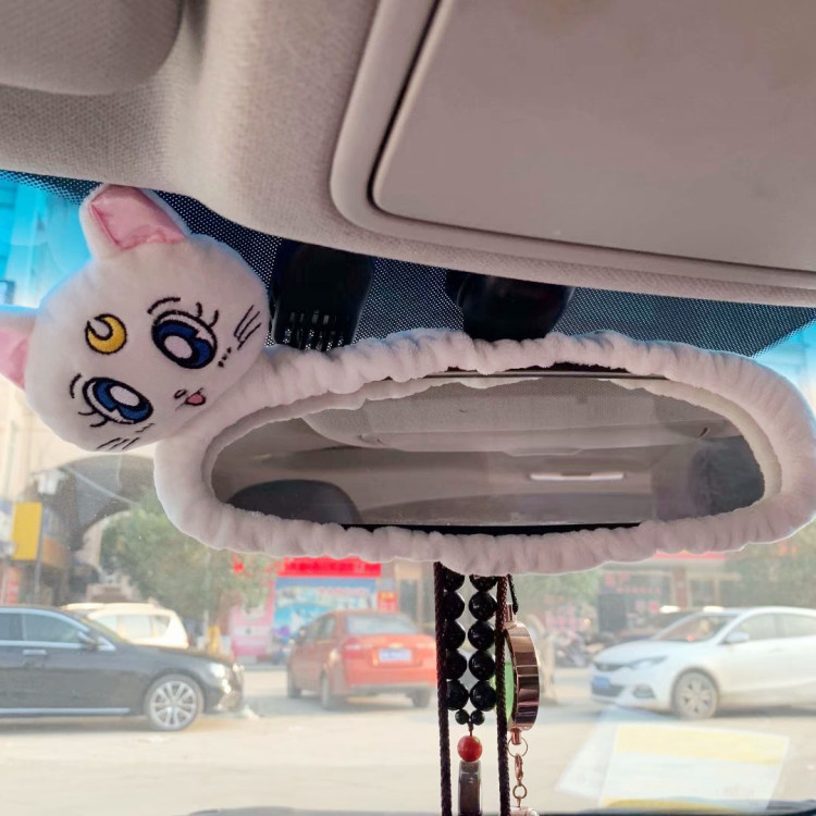 Cute rear view mirror