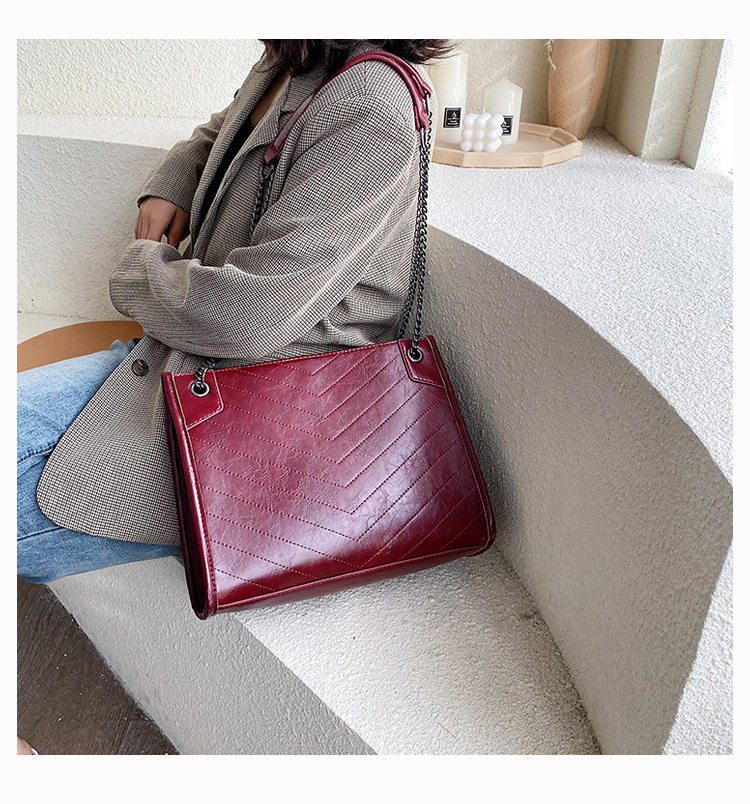 Large-capacity Bag Women New Korean Fashion Simple Shoulder Messenger Bag Tote Bag Wholesale display picture 14