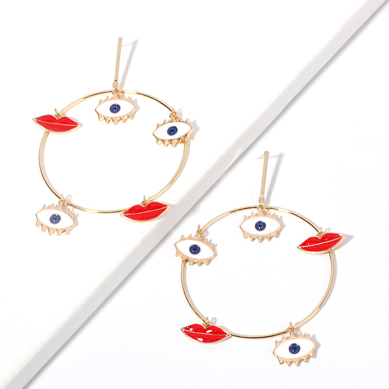 Mode Exagérée Nouveaux Yeux Lèvres Rouges Boucles D&#39;oreilles Géométriques Grand Cercle Pour Les Femmes display picture 3