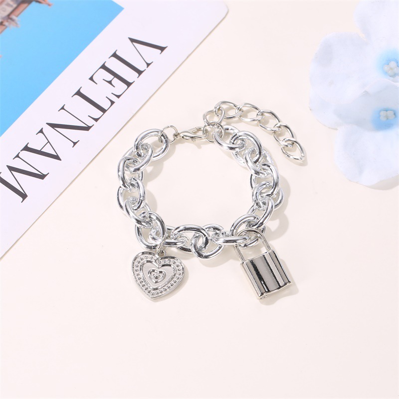 New Fashion Punk Style Hip-hop Thick Chain Lock Couple Love Pendant Bracelet Wholesale display picture 5