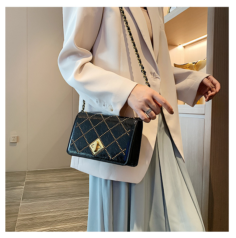 New Trendy Korean All-match Messenger Rhombus Chain Fashion Small Square Bag display picture 2