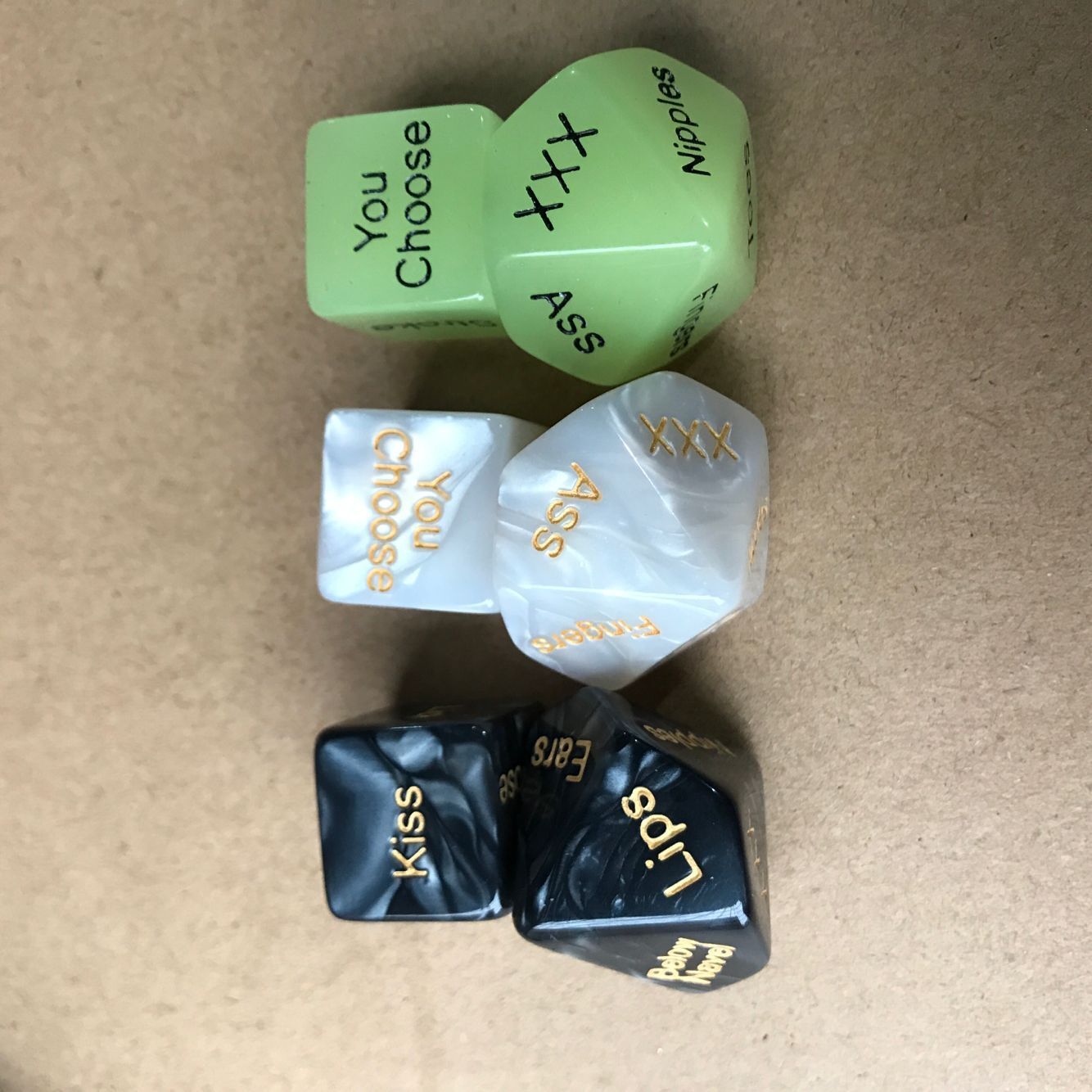 四个一套的情趣子6和10面