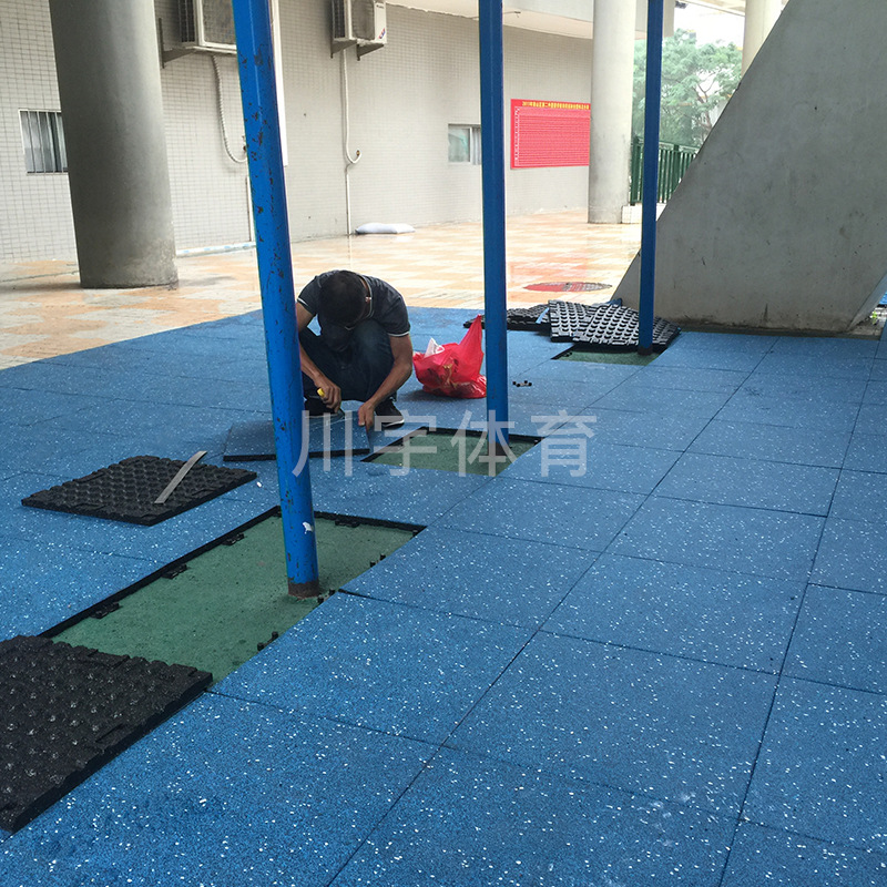 批发幼儿园锁扣地垫5cm健身房力量区橡胶地垫15厚卡扣地垫健身