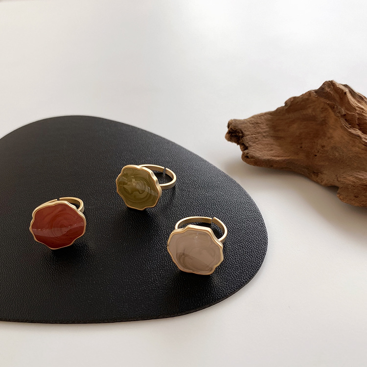 Vintage Ring Red
