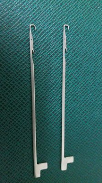 帽子针，6枚大头，钩宽3.3和3.75mm，0.95厚长78mm，脚高7.4mm