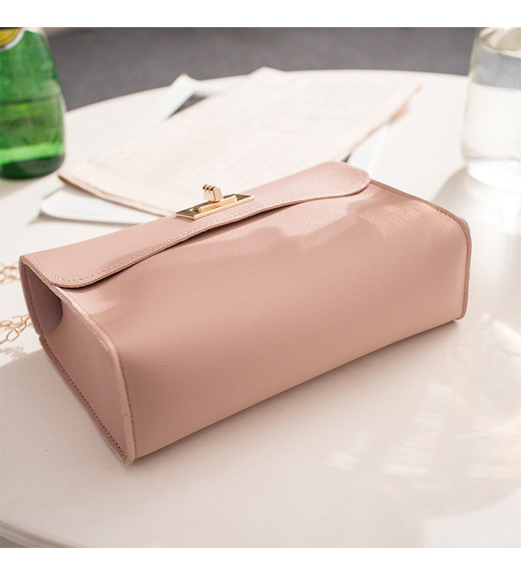 Fashionable Chain Shoulder Bag - Everyday Use