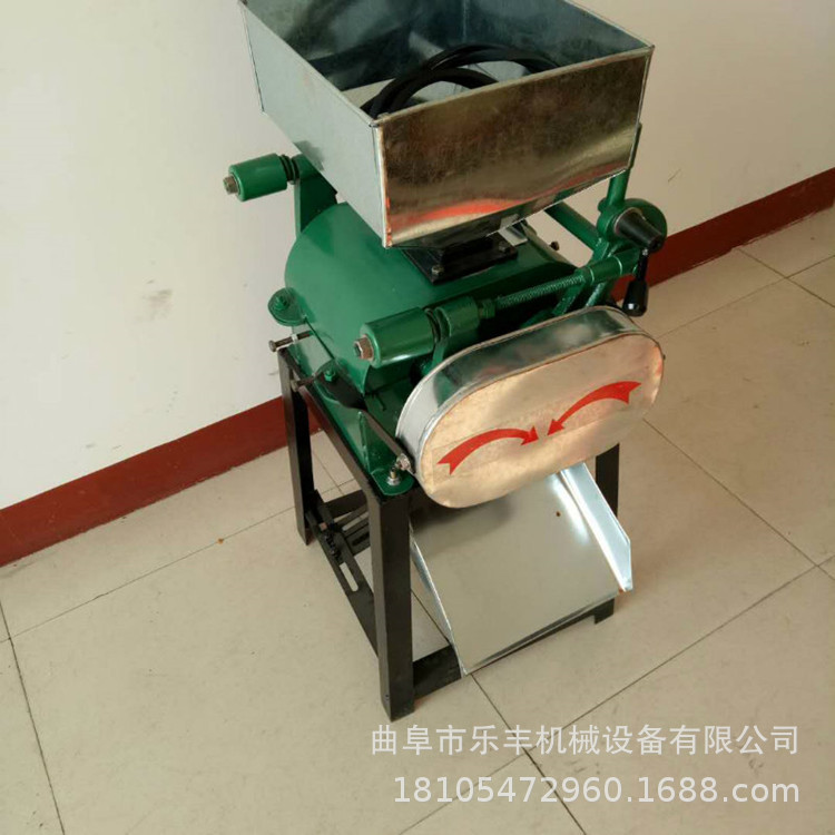 多功能小型挤扁机价格 立式电动大豆挤扁机 花生米分瓣机