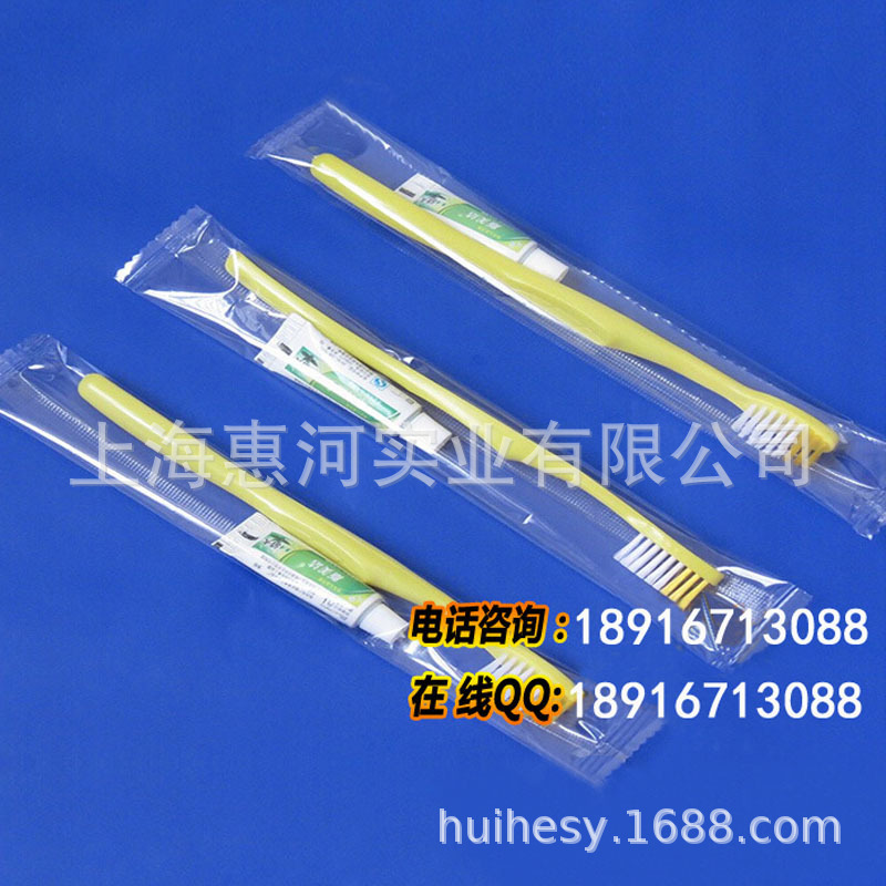 供应枕式包装机酒店用品包装机 牙刷包装机小勺自动包装机