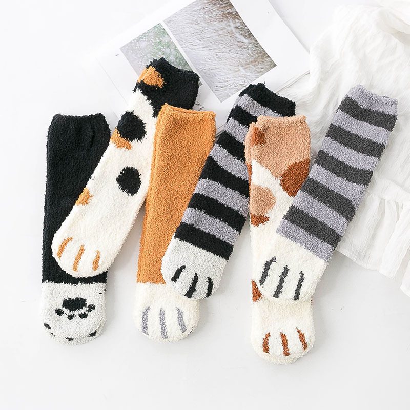 Socks female autumn and winter new cartoon cat claws ladies middle tube socks wholesale striped casual coral velvet mock socks