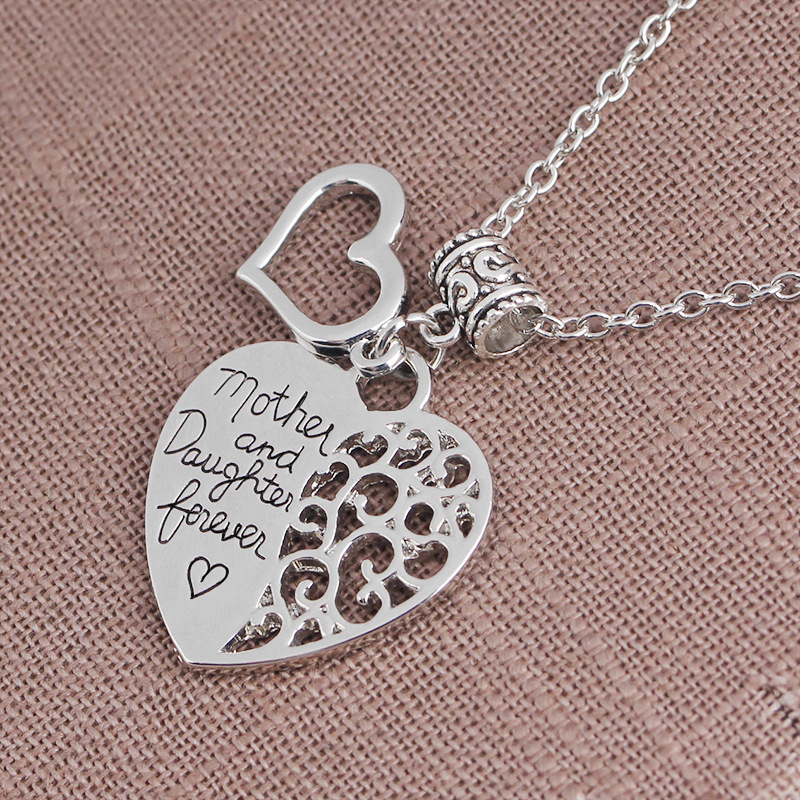 New Necklace Love Lettering Mother And Daughter Forever Accessories Necklace Wholesale Nihaojewelry display picture 6