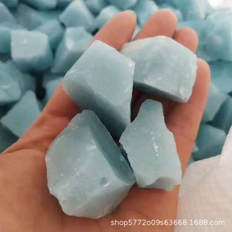 厂家直供地平装饰夜光石子 高亮夜光石碎石子 卵石荧光石 夜光石