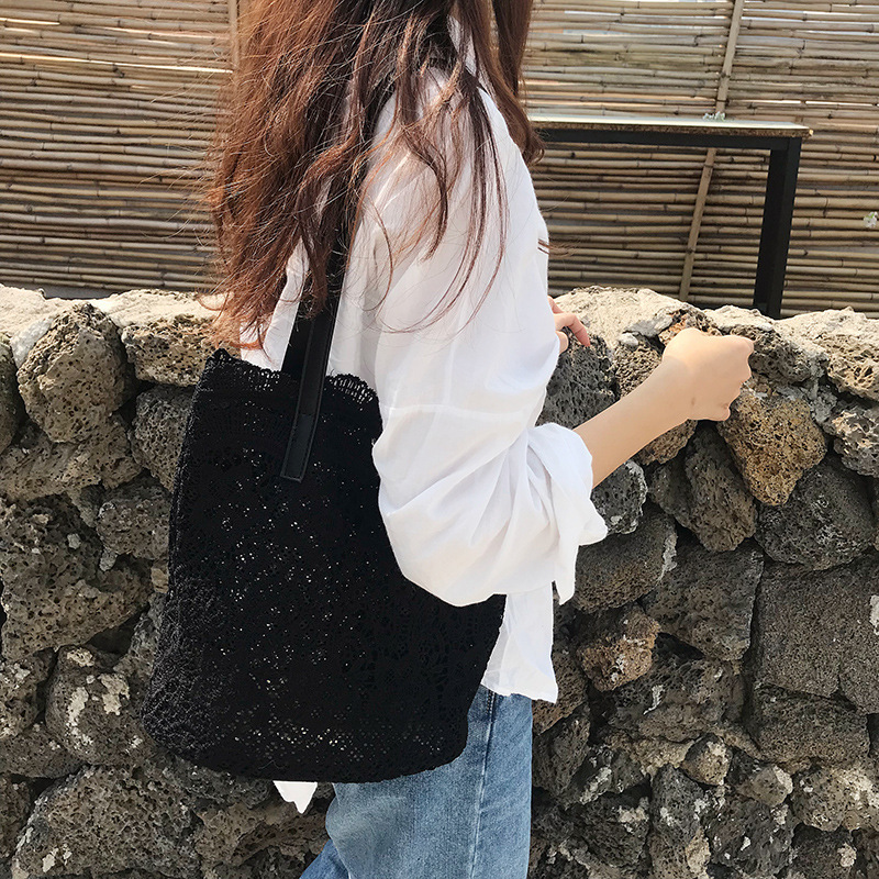 Women's Medium Spring&summer Cotton Beach Shoulder Bag Bucket Bag Straw Bag display picture 3