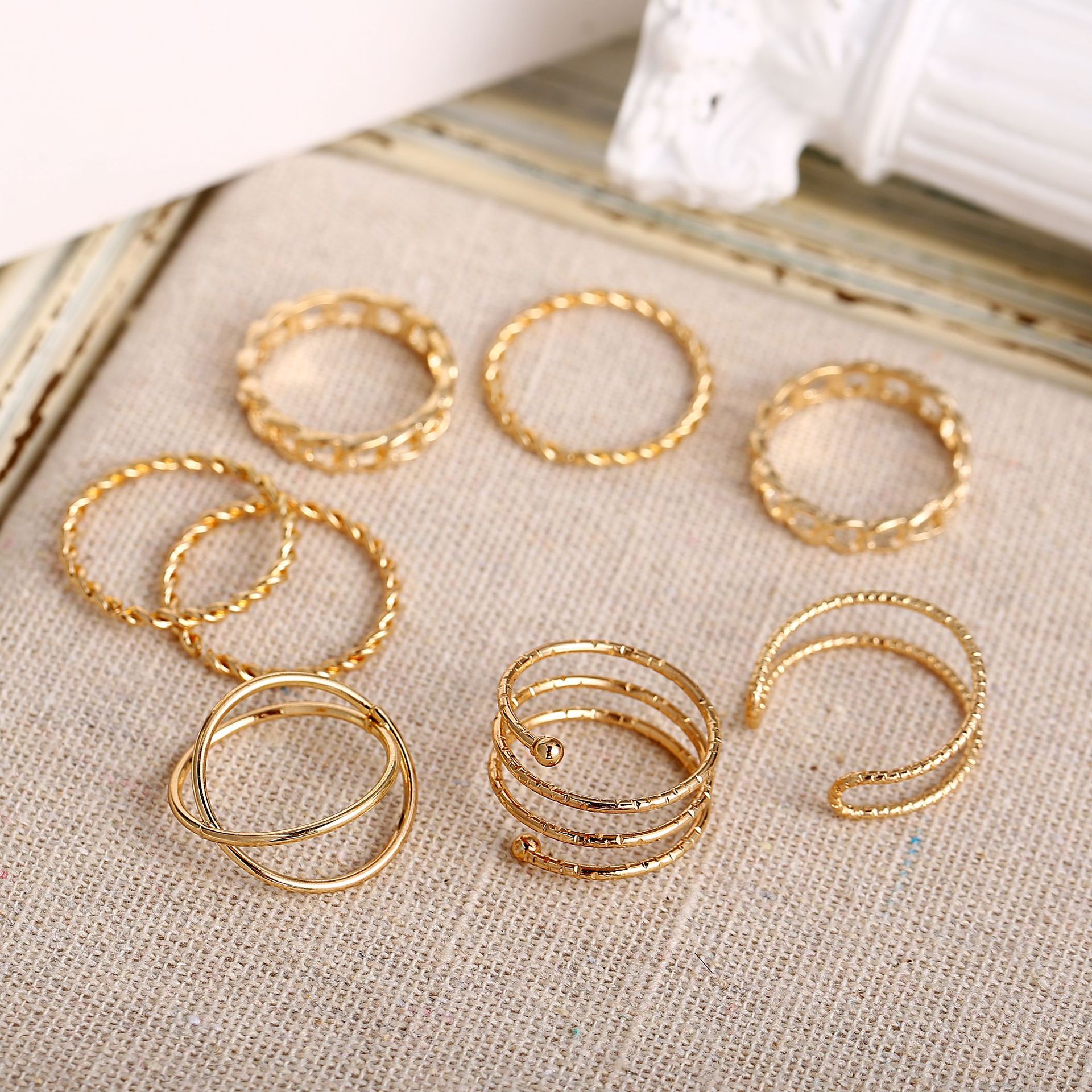 New Simple Alloy Joint Ring Set Creative Retro Multi-layer Cross Opening Twist Love Ring Wholesale display picture 7