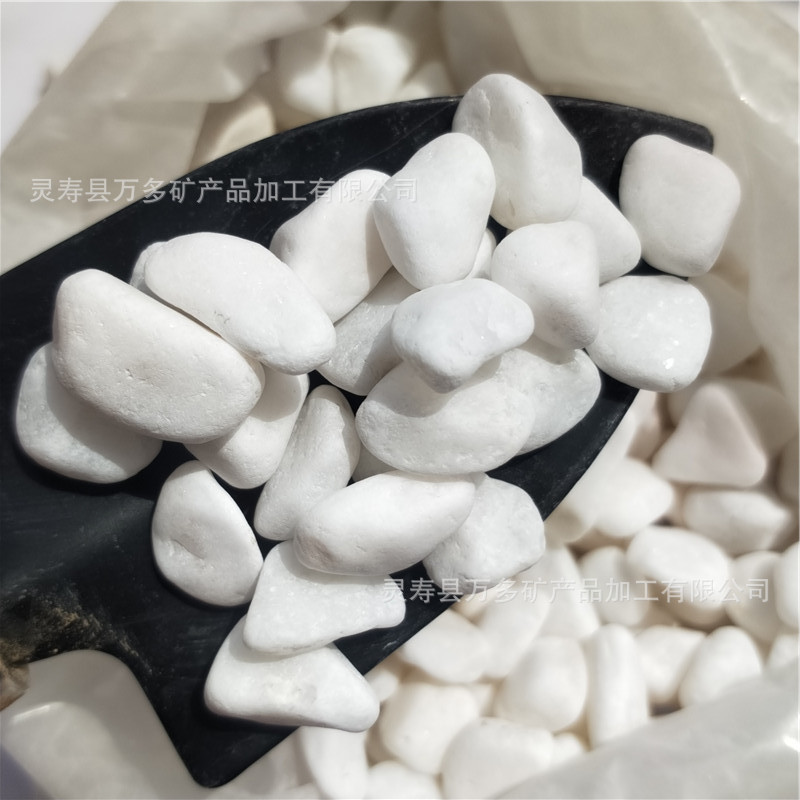 White polishing cloth