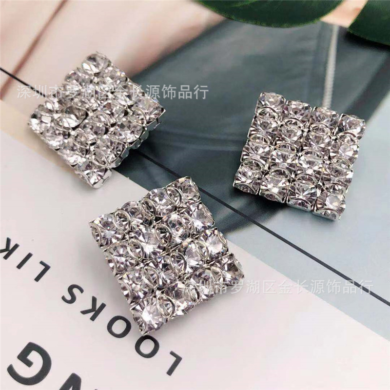 Fang -shaped rhinestone button fur fur clothing decoration alloy…