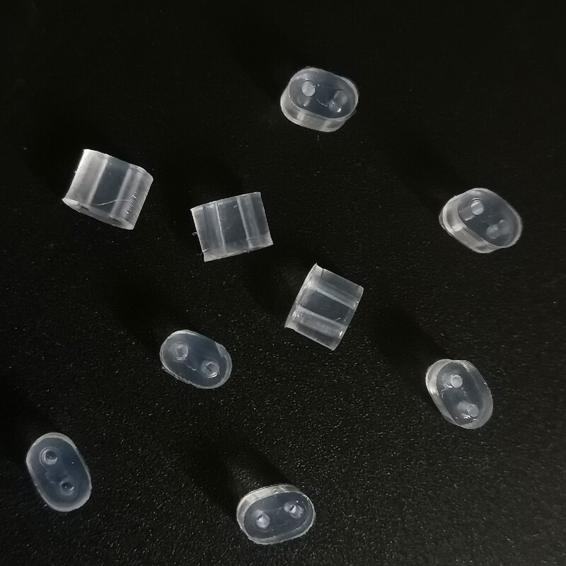 Double Hole Silicone Plug Oval Transparent Double Hole Rubber Pad Necklace Anti-Slip Fixing Pad Double Hole Silicone Plug Oval Transparent Double Hole Rubber Pad Necklace Anti-Slip Fixing Pad