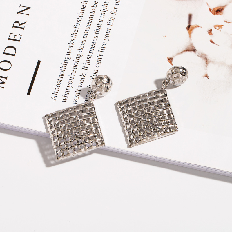 New Geometric Alloy Earrings display picture 3