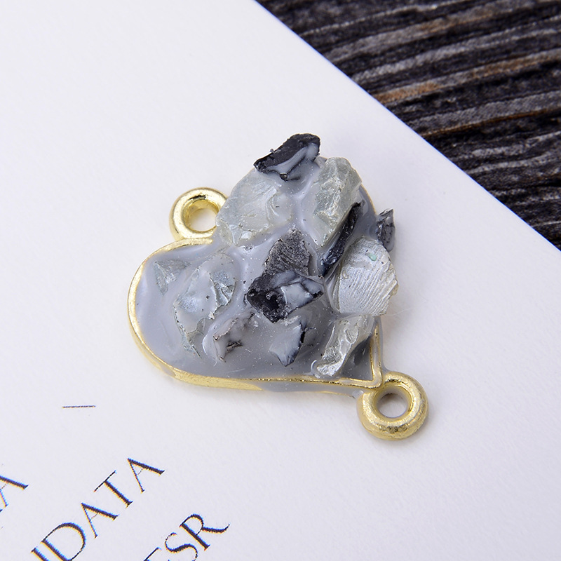 12g Weight Pendant Jewelry Making Type 16*20mm Jewelry Making Size DIY Jewelry Accessories Classification 5 PCS/Package Quantity Alloy Material Heart Shape Pattern Enamel Design Simple Style Style 5 PCS/Package 16*20mm Alloy Heart Shape Pendant 1