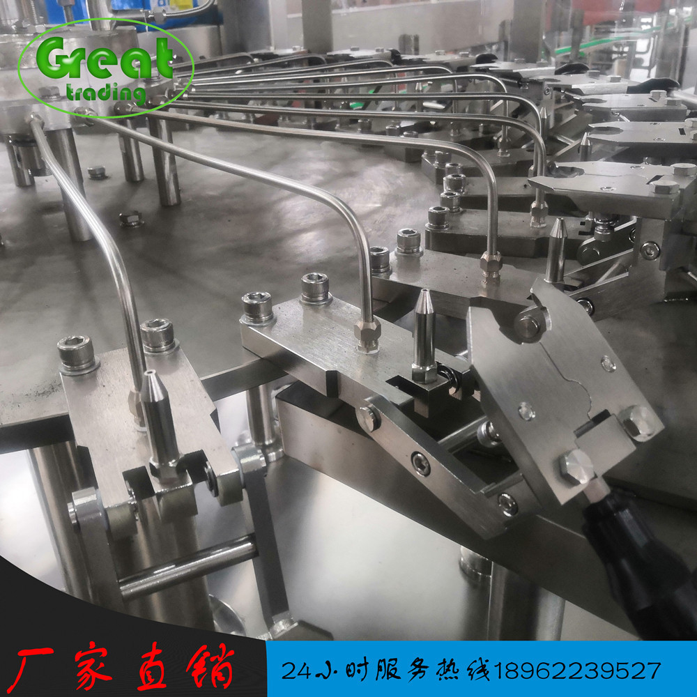 厂家定制山泉水生产设备  纯净水灌装生产线  三合一灌装旋盖机