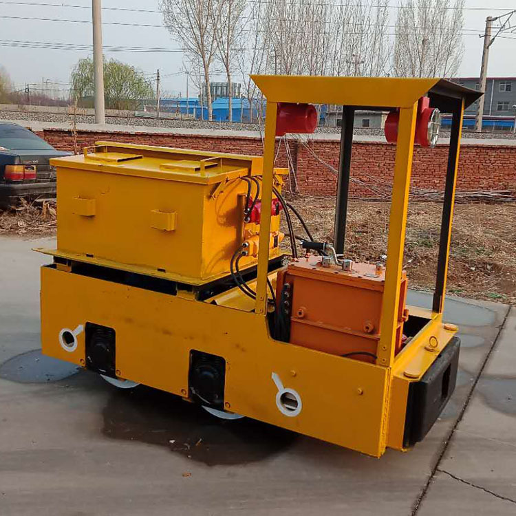 安全可靠矿用蓄电池电机车  工矿蓄电池电机车 电动牵引车配件