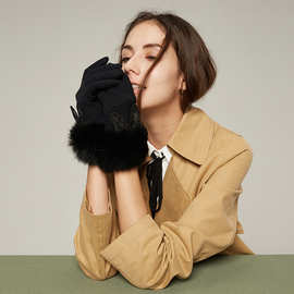 韩版秋冬季女士手套保暖羊毛兔毛球开车羊绒针织加绒包邮触屏手套