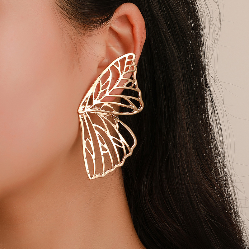 Hot Selling Fashion Exaggerated Metal Hollow Butterfly Earrings display picture 2