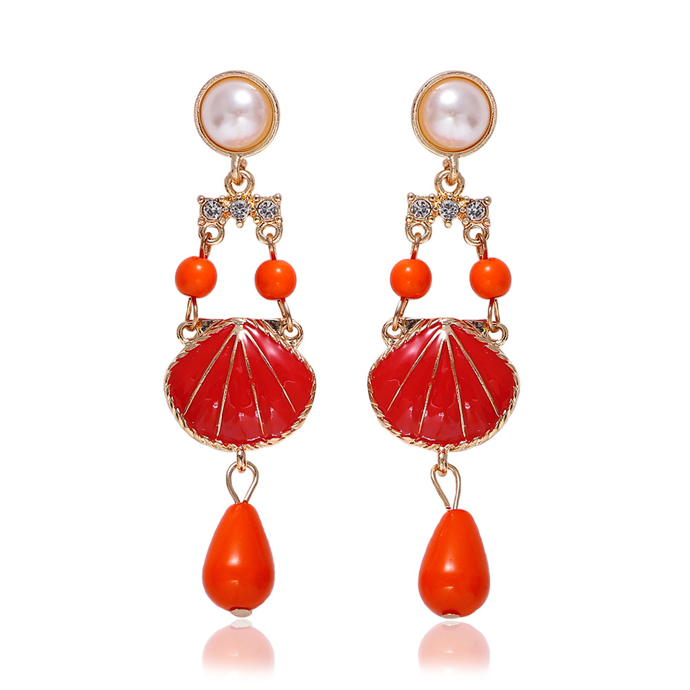 Style Coréen Nouvelle Mode Romantique Alliage Strass Perle Shell Boucles D'oreilles Tempérament Tout-match Accessoires Ventes Directes D'usine Boucles D'oreilles display picture 6