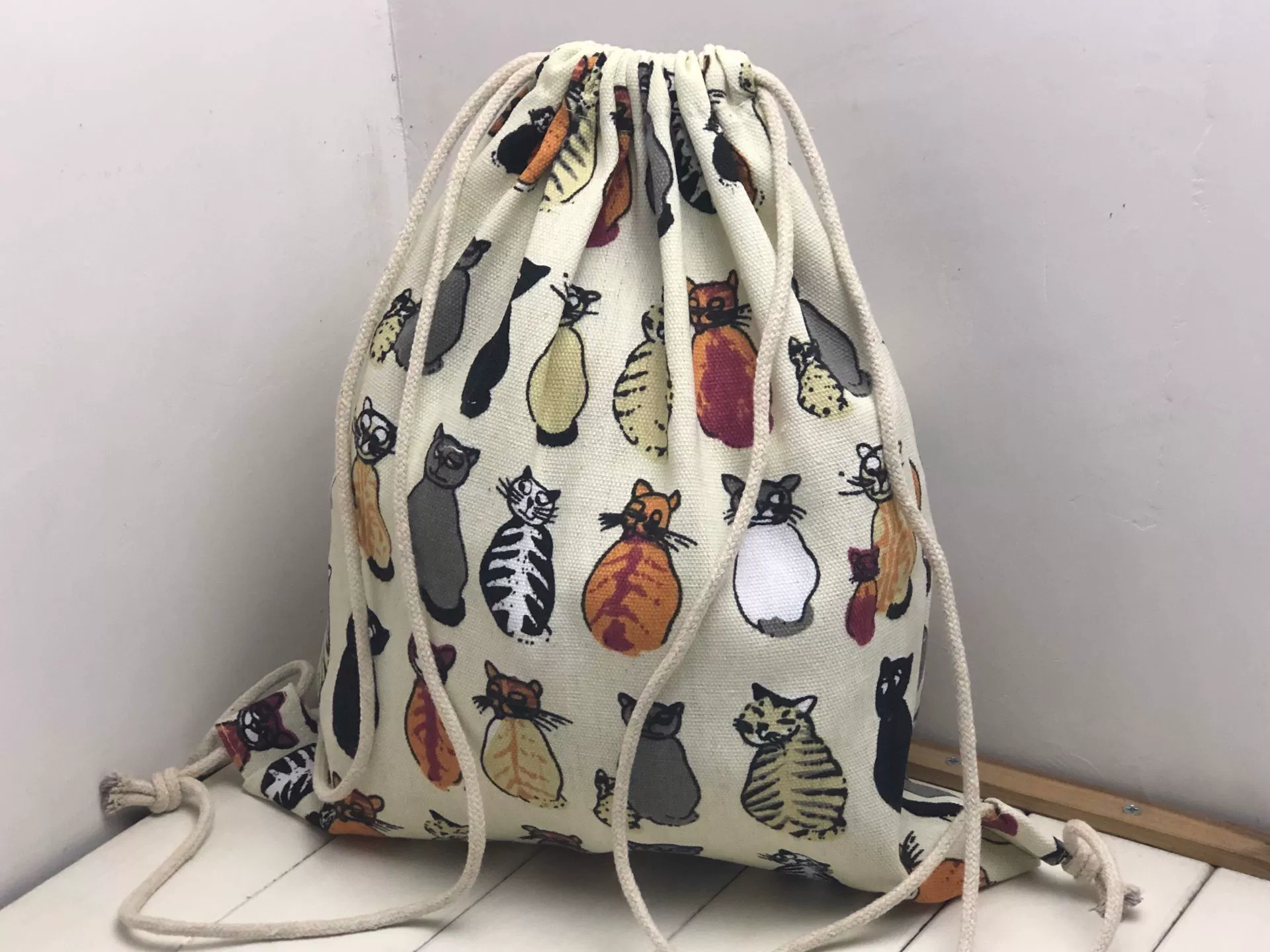 Drawstring Sports Backpack - Spacious Travel Bag for Basketball/Football, Worn on Shoulder