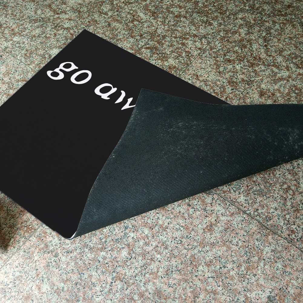 Alfombra de piso al por mayor dedo medio gato flocado impreso alfombra de piso personalizado Comercio exterior puerta creativa imitación Coco marrón alfombra de puerta de goma