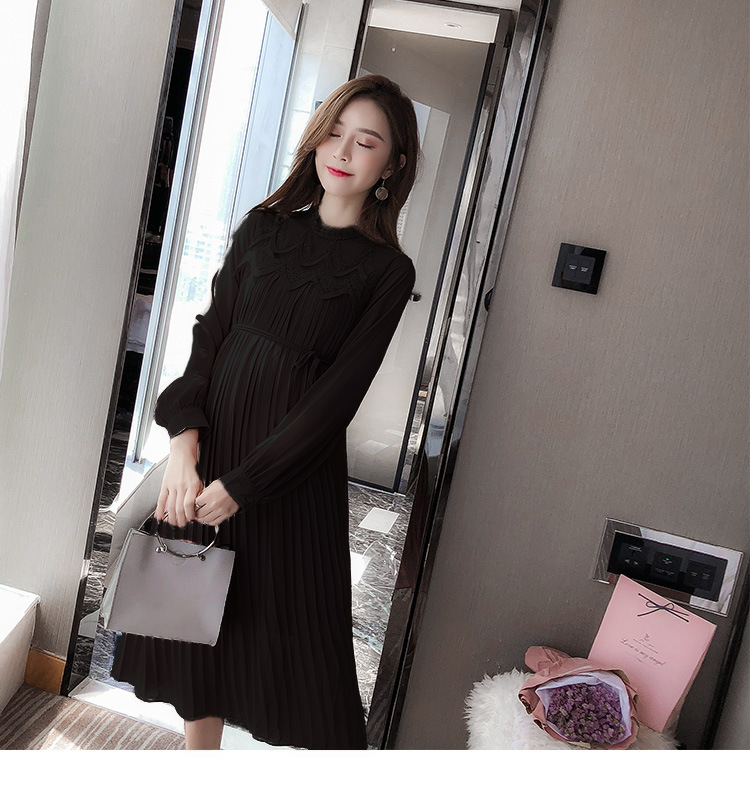 Maternity Dress Image 18