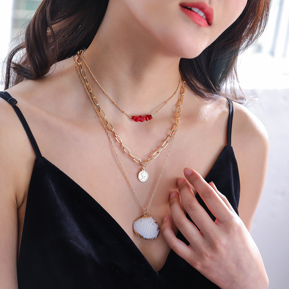 Fashion Coral Stone Clavicle Chain Gold Coin Natural Shell Pendant Collar De Aleación Multicapa Para Mujeres display picture 16