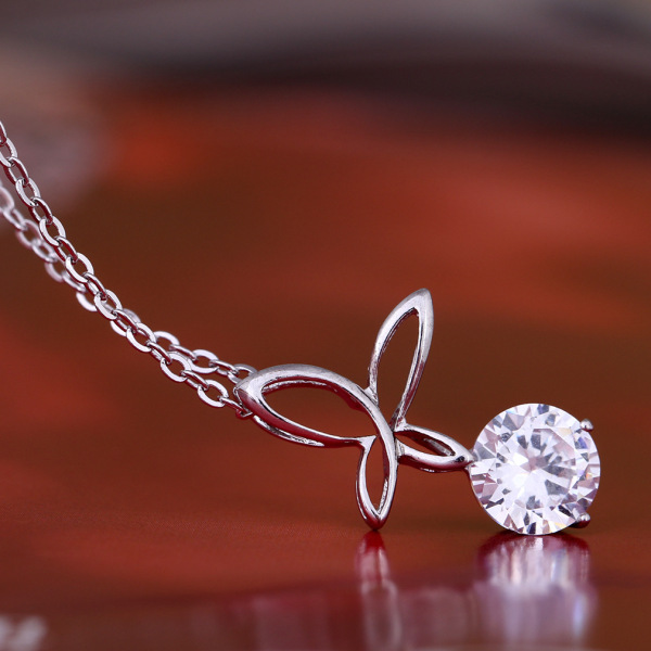 Brand copper necklace with zircon