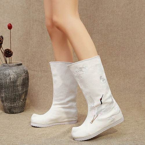 Chinese hanfu boots ancient Hanfu shoes women princess fairy kimono drama cosplay high tube embroidered boots women boots ancient retro boots