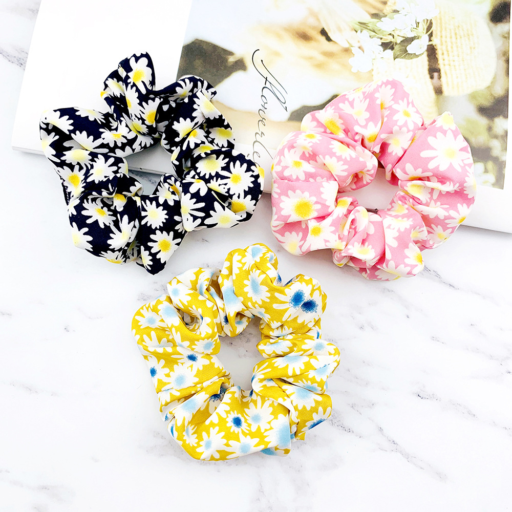 Fashion Daisy Printing Elastic Band Hair Scrunchies display picture 1