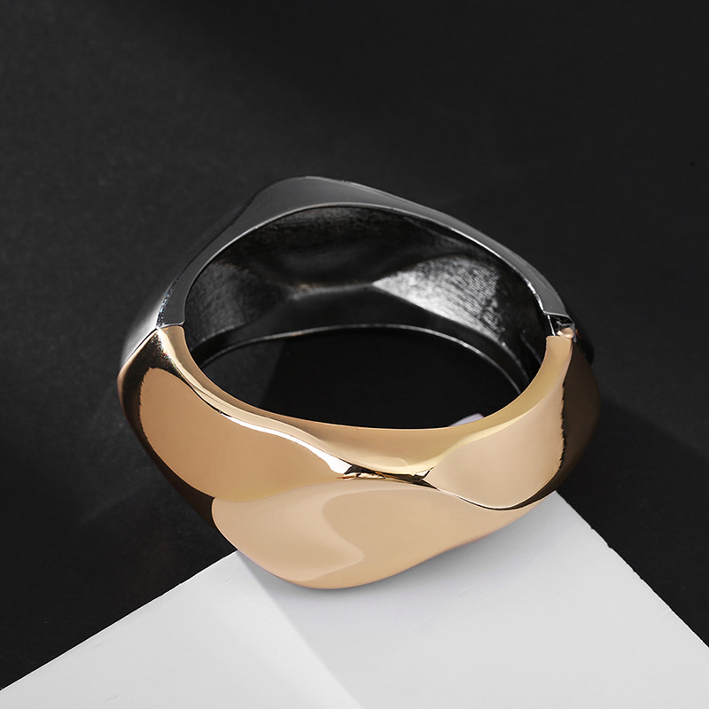 creative alloy open bracelet