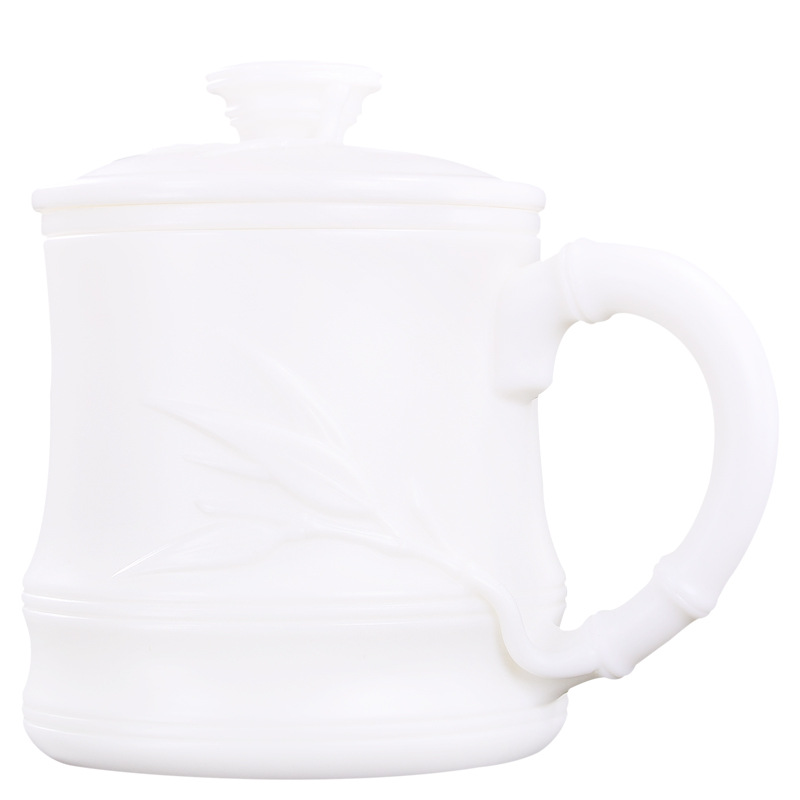 Winjiang hecho a mano dehua porcelana blanca Oficina taza de agua cerámica con tapa filtro té personal regalo negocios letras