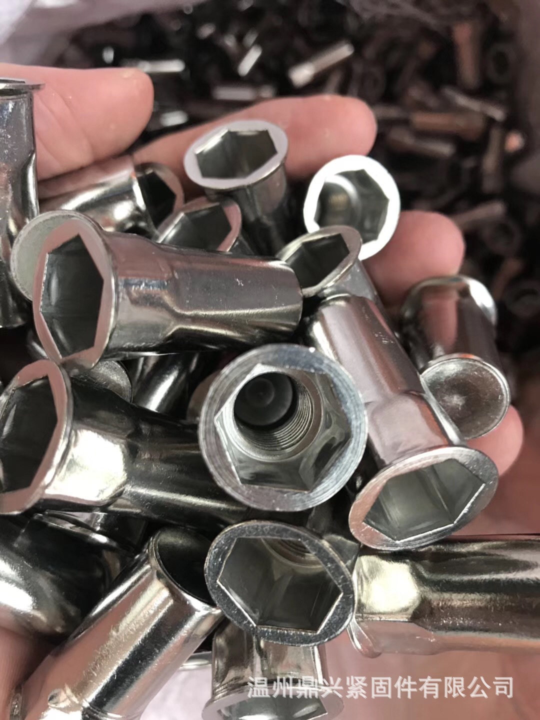 防水盲孔拉铆 铆接螺母 平头半六角 护栏螺母 M8拉帽 304不锈钢
