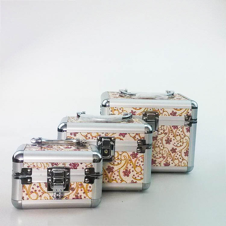 供应化妆箱.铝箱.三件套.适用于各种产品包装,化妆,美容等