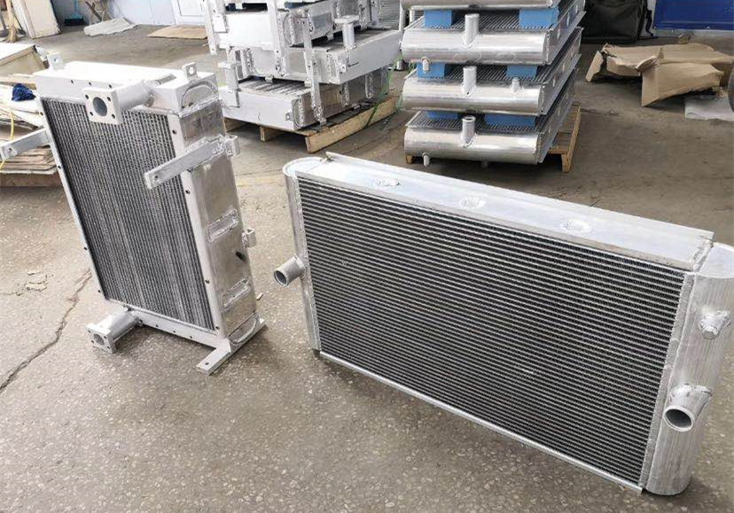 各品牌挖掘机散热器 水箱 油散 大宇 DH150-7 DH150W-7厂家直供