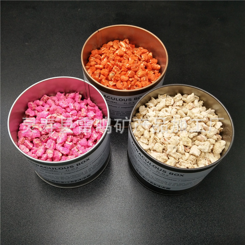 雷鸣供应香薰铁盒用玉米芯颗粒 香包填充物彩色玉米芯 宠物垫料