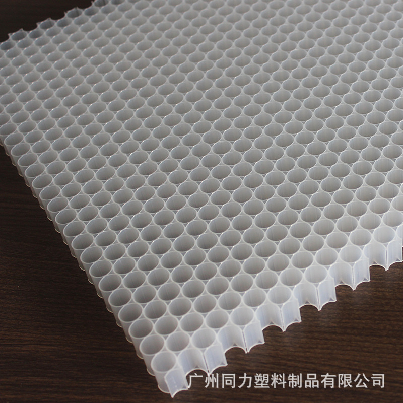 厂家供应滤网蜂窝 塑料蜂窝 活性炭pp塑料蜂窝芯 PP塑料蜂窝芯