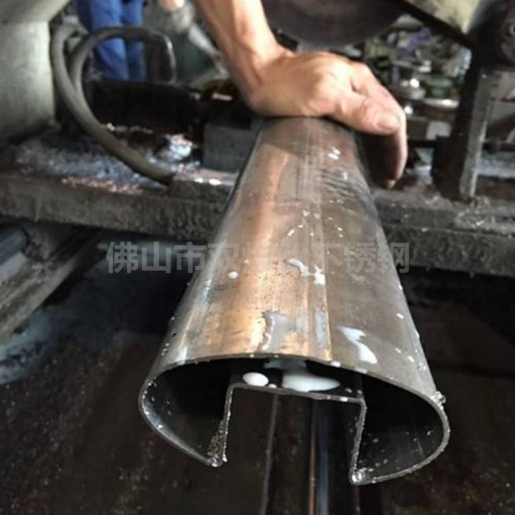 201 Stainless steel Pipes Stainless steel 304 groove Stainless steel Oval tube Various Processing factory Direct selling